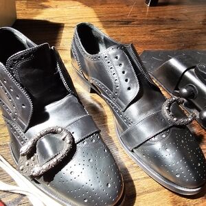 Gucci brogue dionysius low top shoes/ red -beige laces